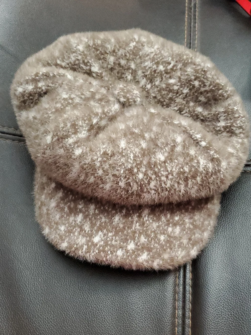 Cozy Women's Brown Fuzzy Newsboy Cap